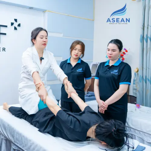 Khóa học xoa bóp bấm huyệt
